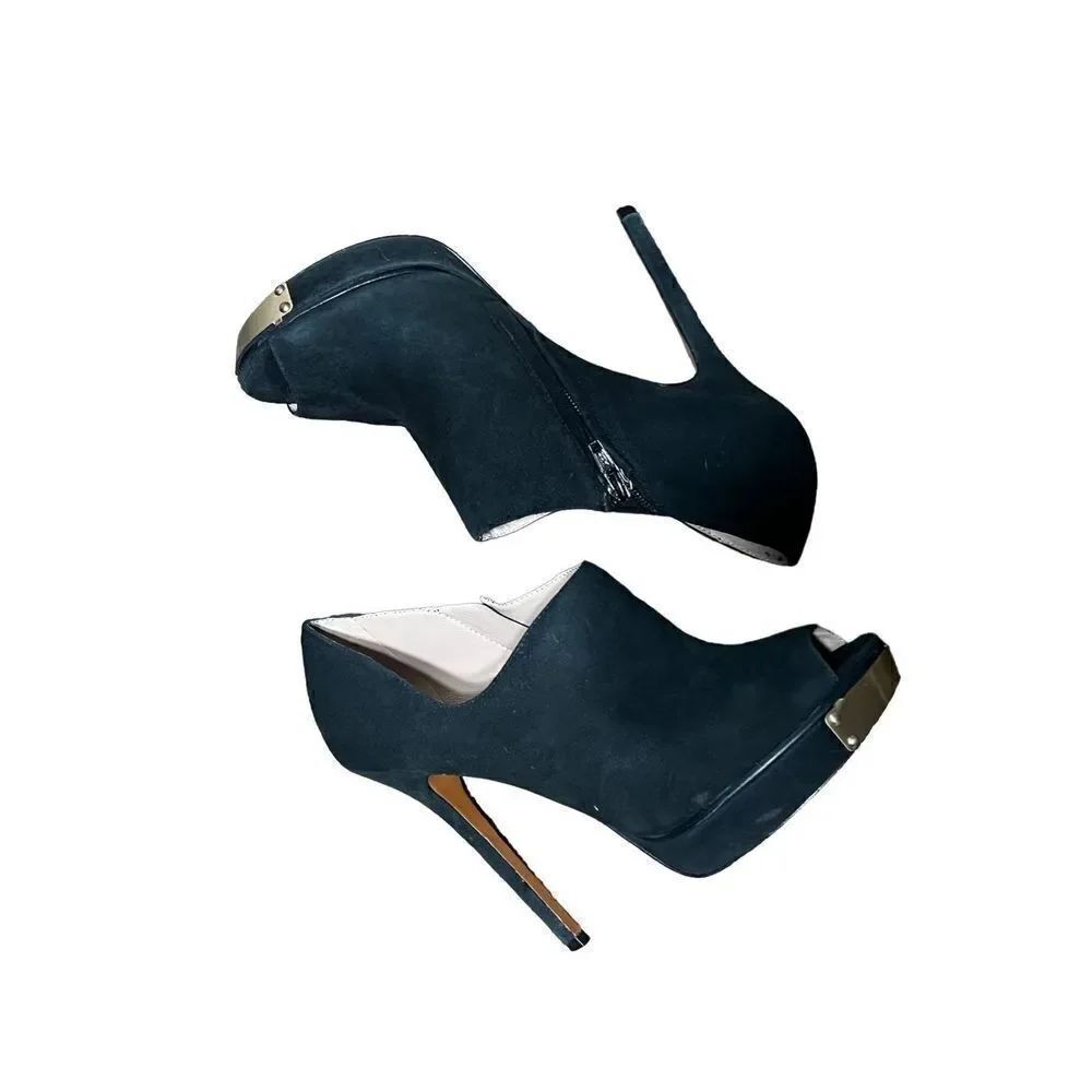 Charles David Vivacious Platform Stiletto Black Suede Bootie Gold Detail Size 8.